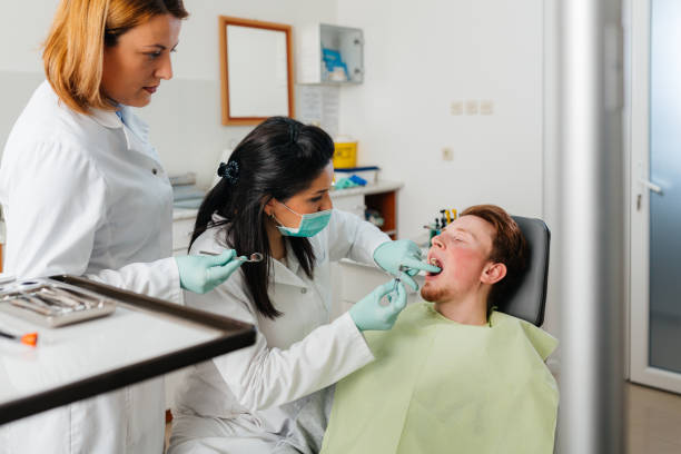 Best Emergency Dentist for Knocked-Out Tooth in Syracuse, IN